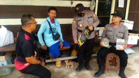 EDUKASI : Suasana pelaksanaan edukasi dan sosialisasi pencegahan karhutla kepada masyarakat petani di Jalan Lintas Kurun-Linau, Sabtu, 29 Agustus 2026.
