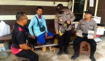 EDUKASI : Suasana pelaksanaan edukasi dan sosialisasi pencegahan karhutla kepada masyarakat petani di Jalan Lintas Kurun-Linau, Sabtu, 29 Agustus 2026.