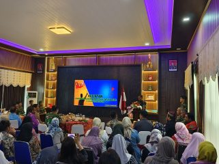 FOTO : Suasana kegiatan Binkom Cegah Konflik Sosial yang melibatkan berbagai unsur di Kabupaten Katingan, di Aula Kodim 1019 Katingan.