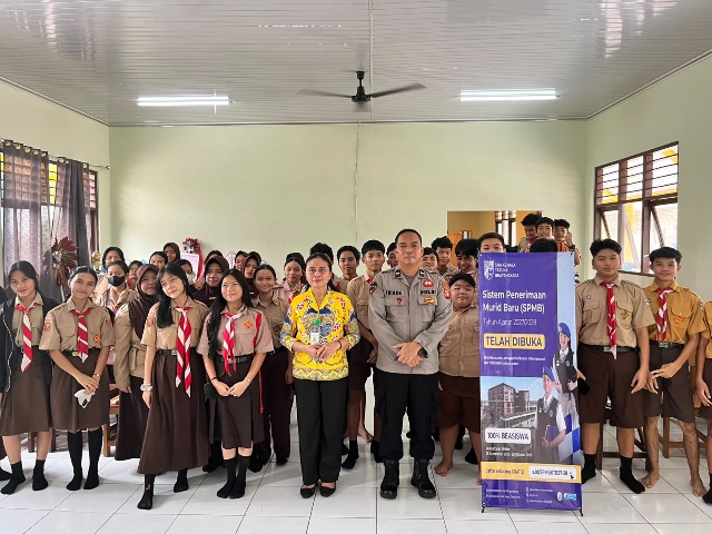 Polres Gunung Mas Sosialisasikan SPMB SMA Kemala Taruna Bhayangkara di SMPN 6 Kurun