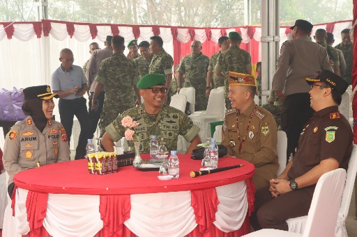 Soliditas TNI-Polri Terjalin dalam Syukuran HUT ke-81 TNI di Gunung Mas